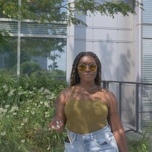 Meet your Posher, Keniesha